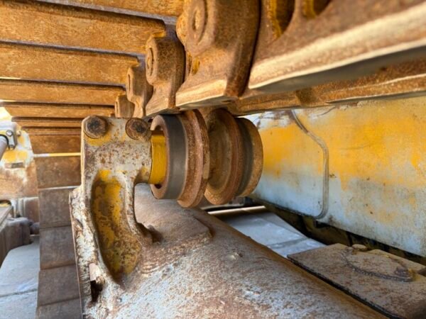 Komatsu D85PX-15E0 - Image 16