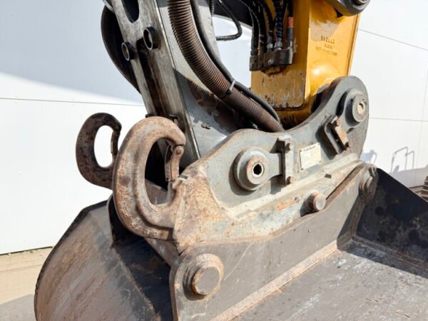 Liebherr R926LC - German Machine - Image 16