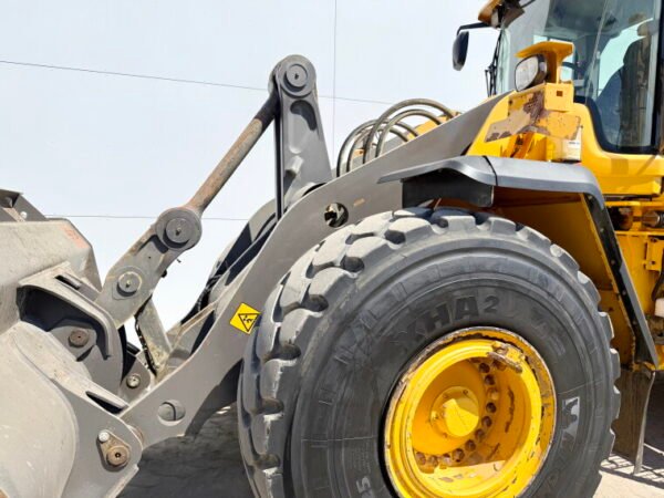 Volvo L150H - Image 16