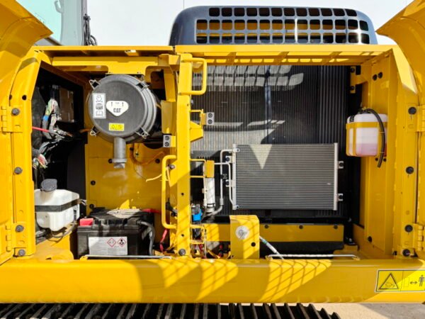 Caterpillar 323D3 - Image 17