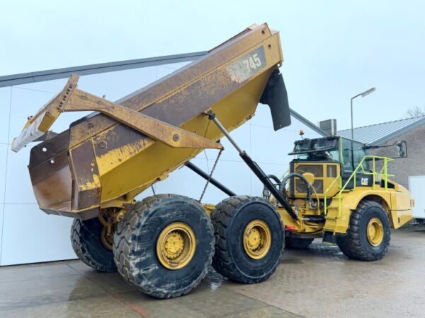 Caterpillar 745 04A - Image 17