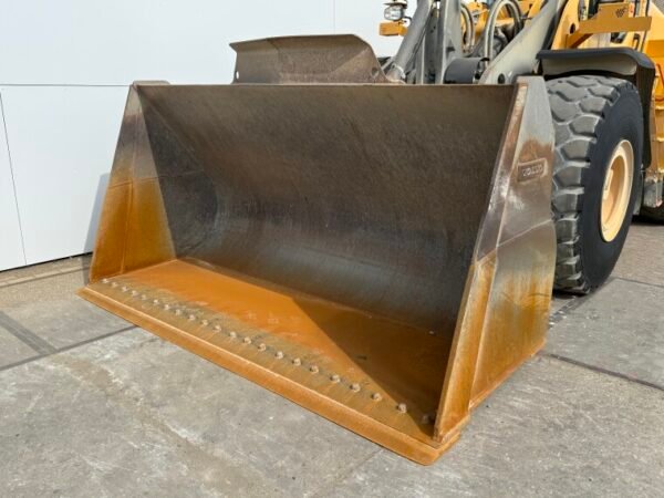 Volvo L150H - Image 18