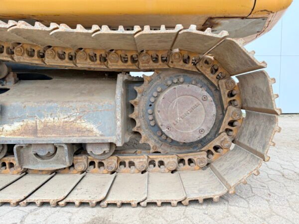 Liebherr R924LC - Image 17