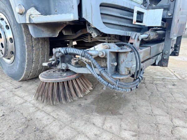 MAN TGS18.320 4x2 - Image 17