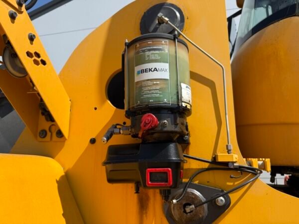Volvo L150H - Image 17
