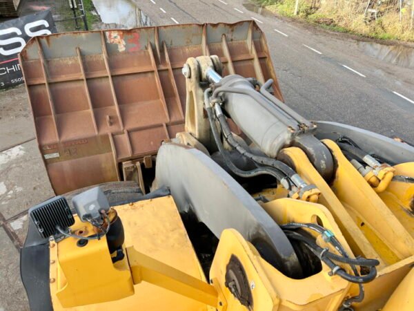 Volvo L350F - Image 14