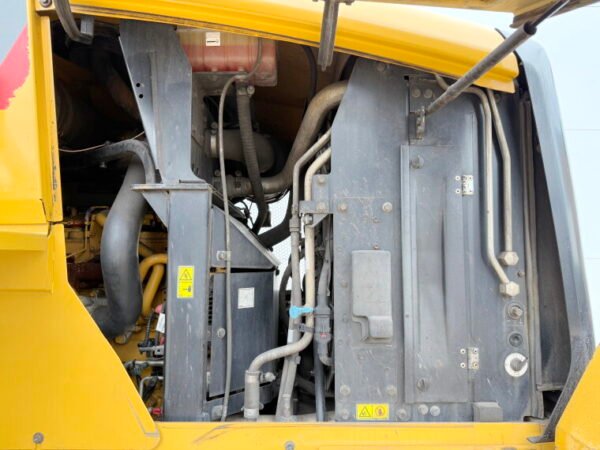 Caterpillar 938K - Image 18