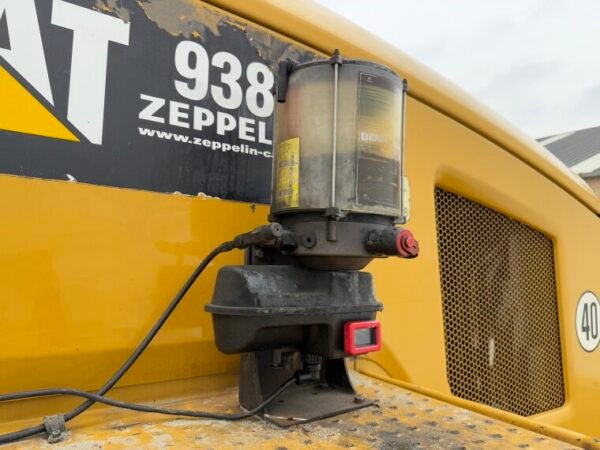 Caterpillar 938K - Image 18