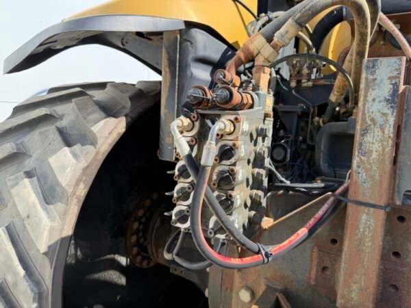 Challenger MT865B - Image 23