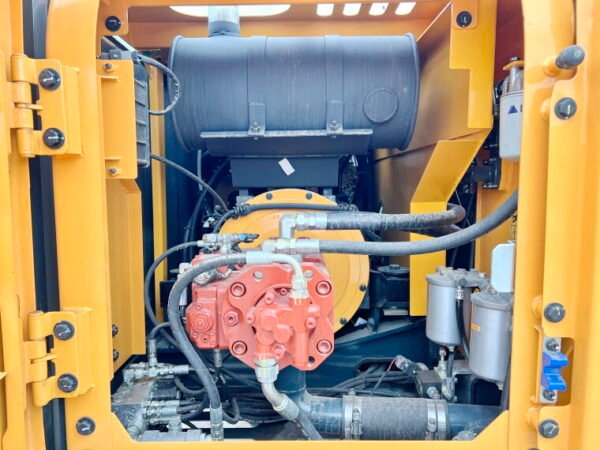 Hyundai R140L - Image 17