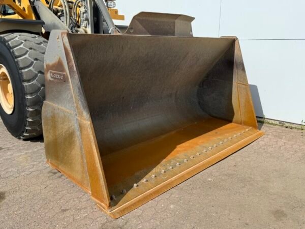 Volvo L150H - Image 19