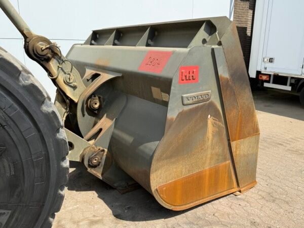 Volvo L150H - Image 17