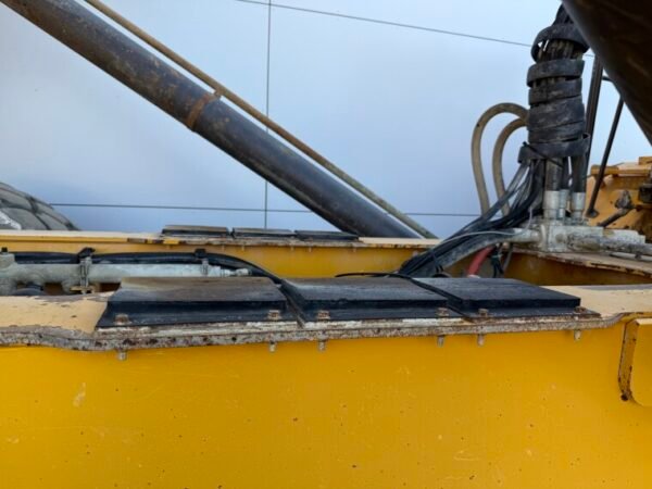 Volvo A40E - Image 18