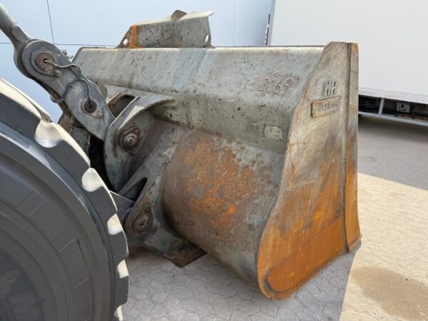 Volvo L150H - Image 18