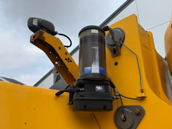 Volvo L220H - Image 21