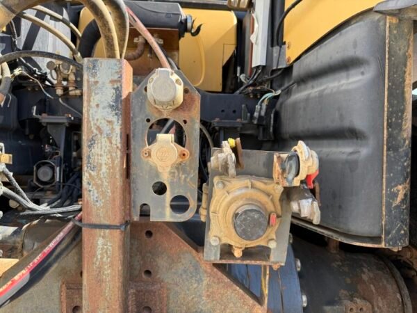 Challenger MT865B - Image 24