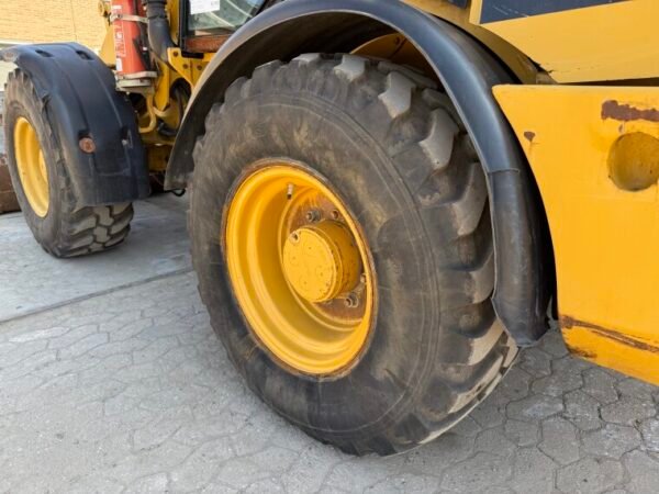 Caterpillar 908H - Image 20