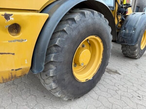 Caterpillar 908M - Image 19