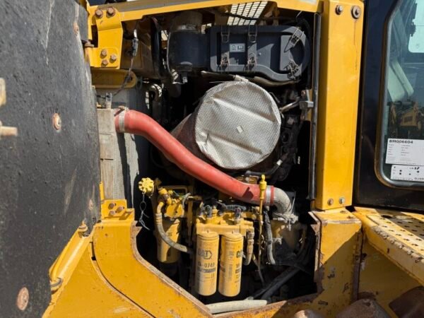 Caterpillar D6T LGP - Image 19