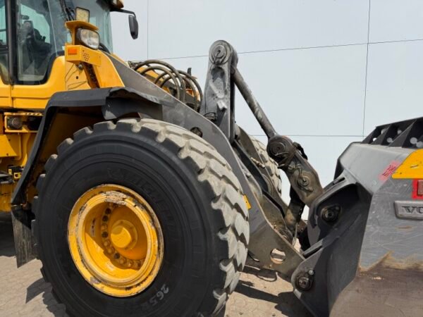 Volvo L150H - Image 19