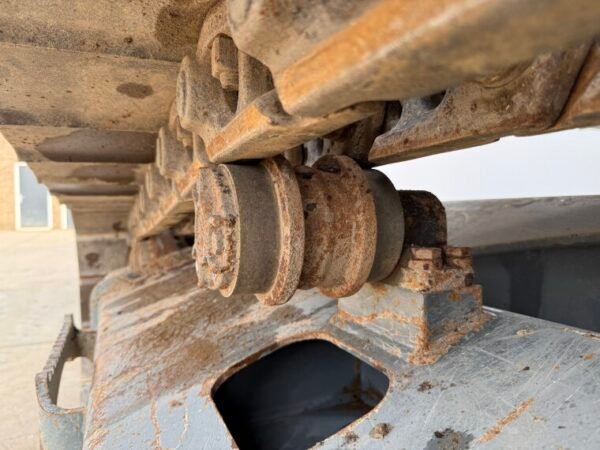 Liebherr R924LC - Image 19
