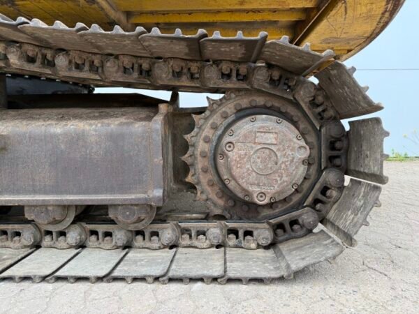 New Holland E215LC - Image 20