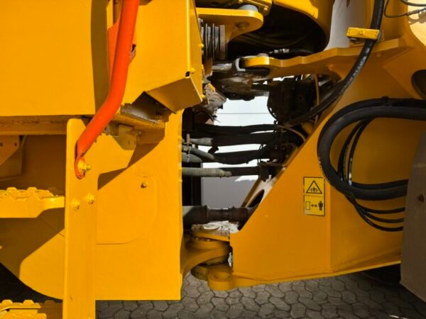 Volvo L120H - Image 19