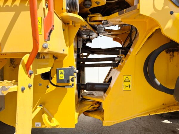 Volvo L150H - Image 19