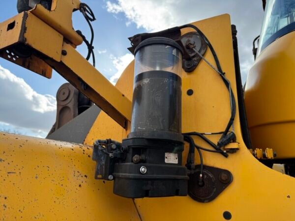 Volvo L180H - Image 18