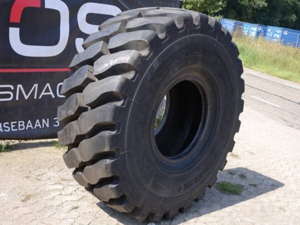 NEW Tyre Triangle TL5385+ (Seize 23.5R25) - Image 3