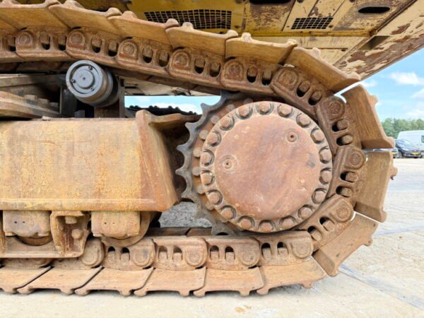 Caterpillar 374DL ME - Image 20