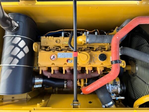 Caterpillar 323D3 - Image 20