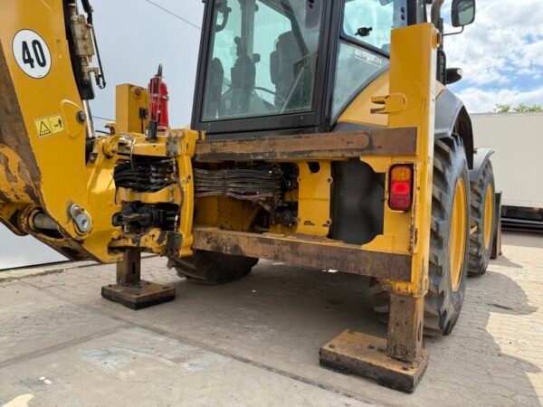Caterpillar 444F2 - 4x4x4 - Image 23