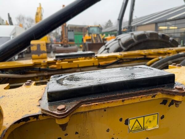 Caterpillar 745 04A - Image 20