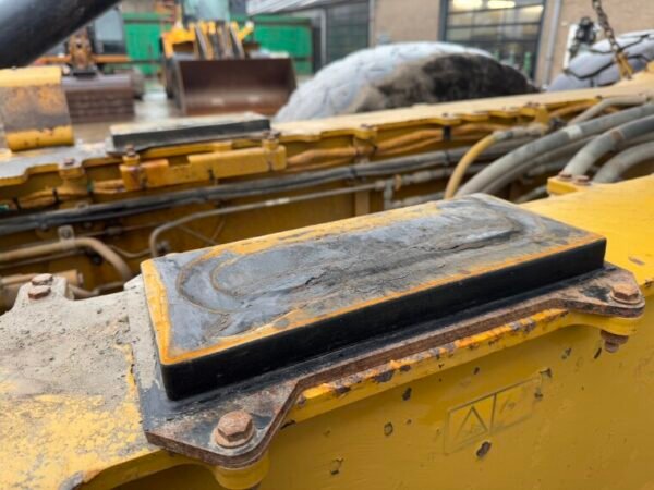 Caterpillar 745 04A - Image 20