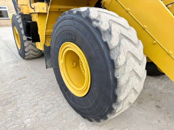 Caterpillar 962M - Image 20