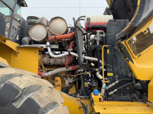 Caterpillar 972M - Image 24