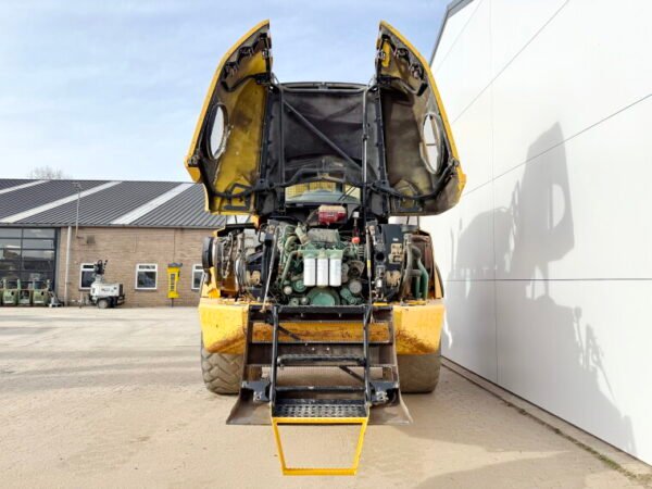 Volvo A35F - Image 20