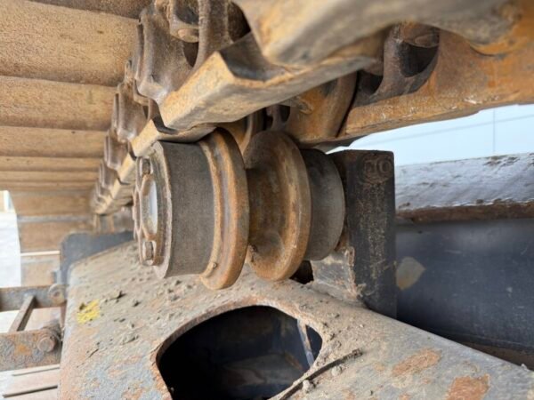 Volvo EC300EL - Image 20