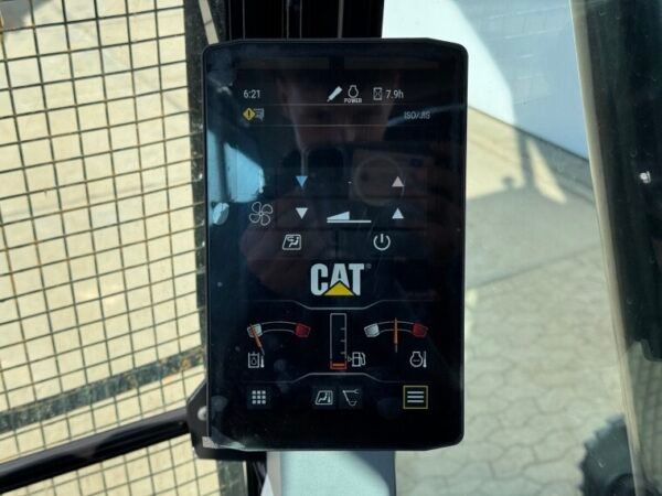 Caterpillar 323D3 - Image 21