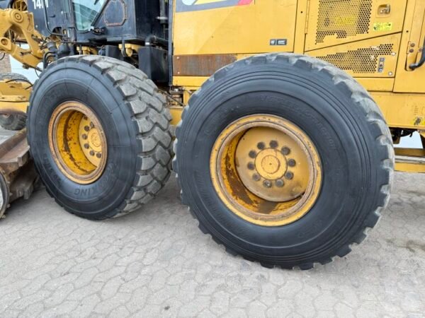 Caterpillar 14M - Image 21