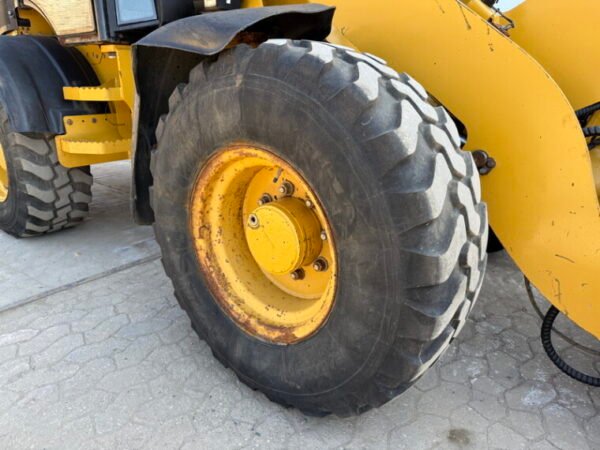 Caterpillar 908H - Image 22