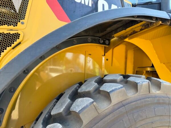 Caterpillar 950M - New michelin tyres - Image 26