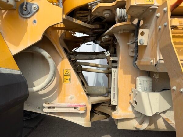 Volvo L150H - Image 23