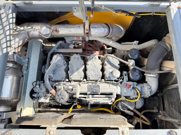 Liebherr R926NLC - German Machine - Image 24