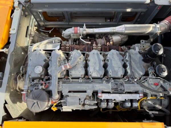 Liebherr R946 SHD - 16 Meter Long Reach - Image 22
