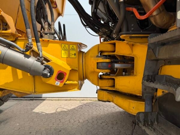 Volvo A40G - Image 22