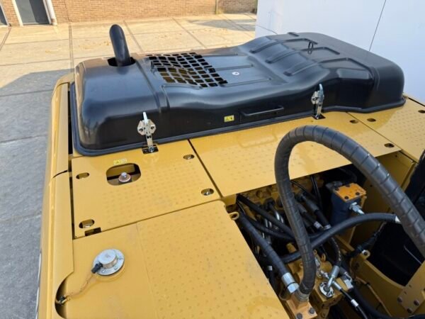 Caterpillar 323D3 *2025 Model* - Image 24