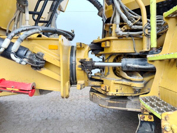 Caterpillar 745 04A - Image 24