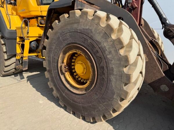 Volvo L180H - Image 24